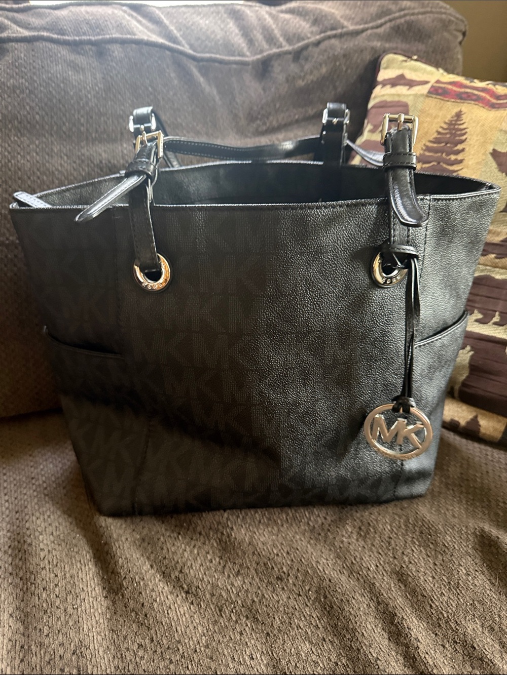 Michael Kors Jet Set Large Pocket Tote Bag Black Monogram - Picture 3 of 7